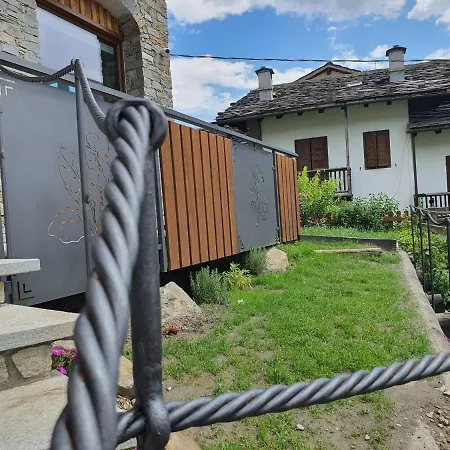 Maison Ottoz * La Salle